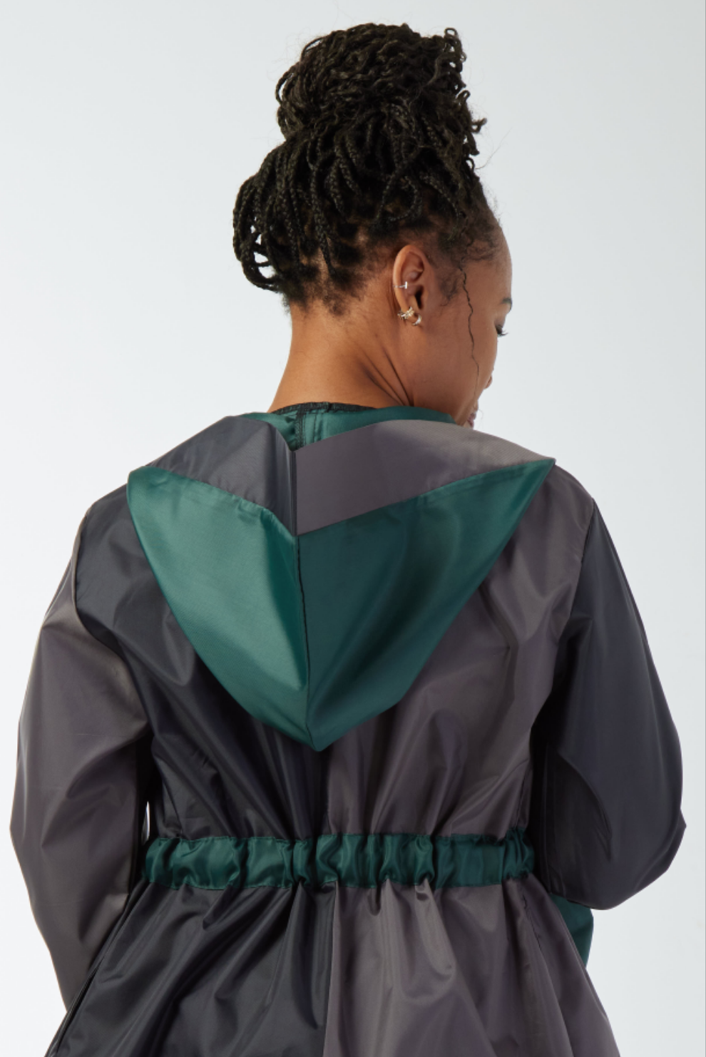 Multicolored waterproofed jackets. Available in 4 different colors.